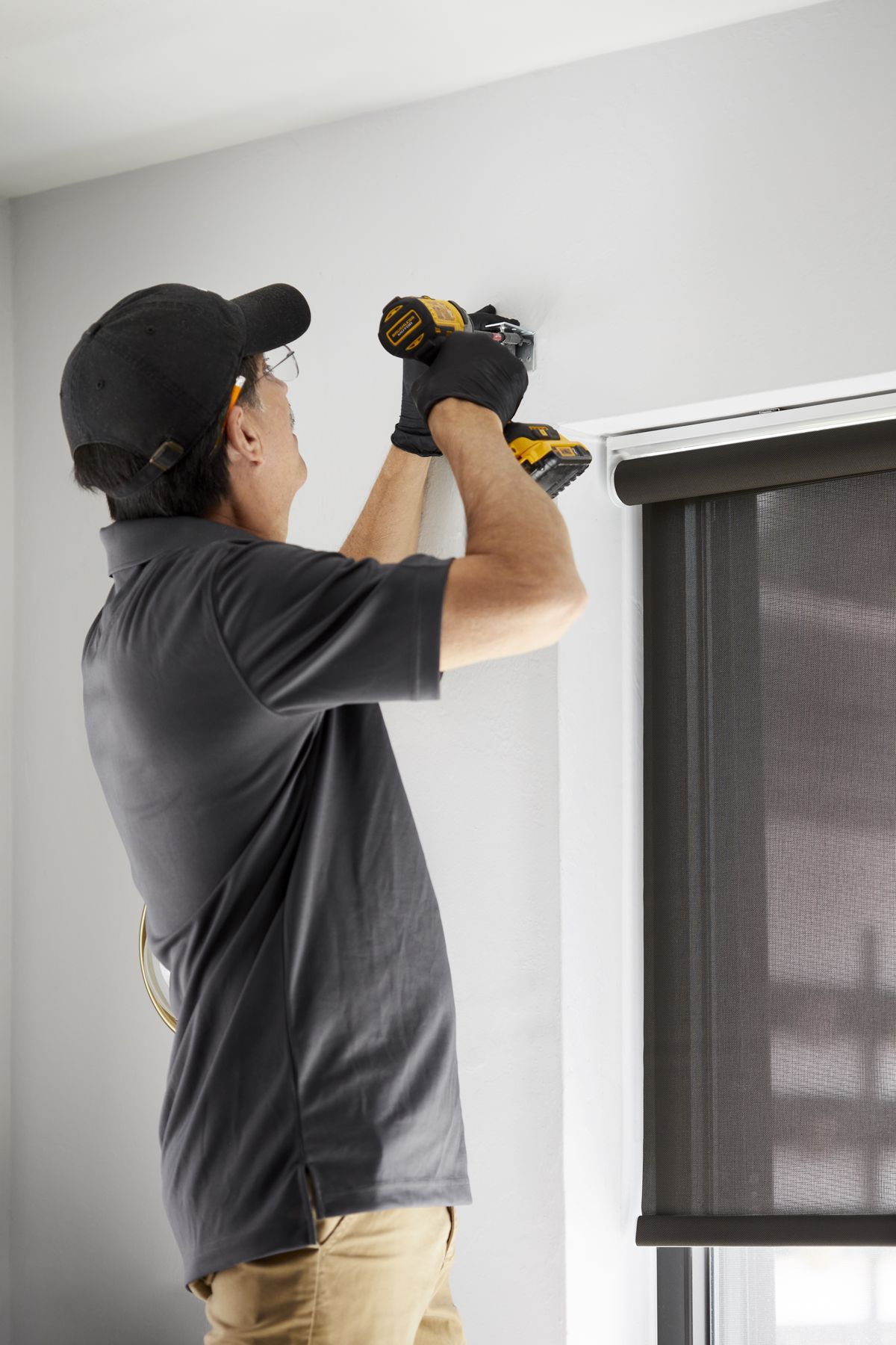 Professional blind fitting